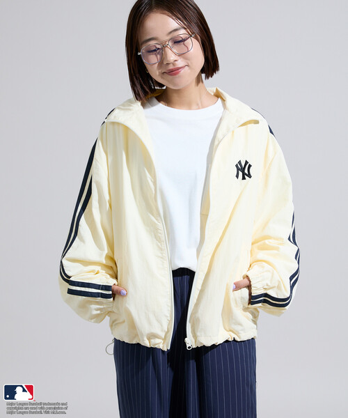 FREAK'S STORE（フリークスストア）の「限定展開 MLB/エムエルビー MLB ナイロンブルゾン（ナイロンジャケット・レディース・オフホワイト/ブラウン/ネイビー・ﾌﾘ-）」の2枚目の写真