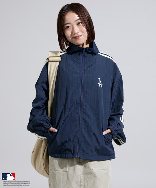 FREAK'S STORE（フリークスストア）の「限定展開 MLB/エムエルビー MLB ナイロンブルゾン（ナイロンジャケット・レディース・オフホワイト/ブラウン/ネイビー・ﾌﾘ-）」の8枚目の写真