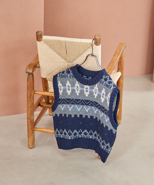 FREAK'S STORE（フリークスストア）の「限定展開 ノルディックニットベスト（ベスト・レディース・チャコールグレー/オフホワイト/ネイビー・ﾌﾘ-）」の3枚目の写真