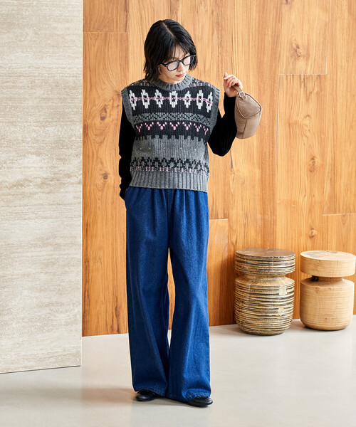 FREAK'S STORE（フリークスストア）の「限定展開 ノルディックニットベスト（ベスト・レディース・チャコールグレー/オフホワイト/ネイビー・ﾌﾘ-）」の5枚目の写真