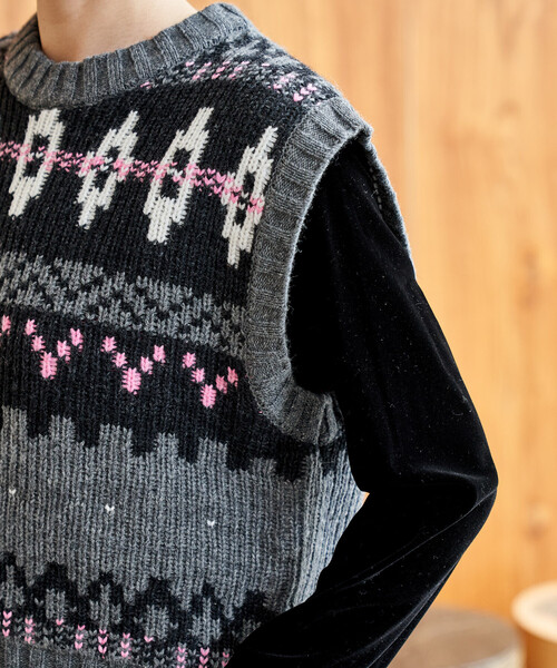 FREAK'S STORE（フリークスストア）の「限定展開 ノルディックニットベスト（ベスト・レディース・チャコールグレー/オフホワイト/ネイビー・ﾌﾘ-）」の10枚目の写真