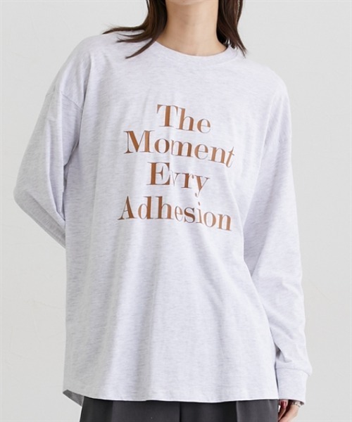 nissen(ニッセン)の「ロング丈長袖ロゴTシャツ(Tシャツ/カットソー・レディース・オートミール/チャコール/グリーン/ブラウン/ブラック・M/L)」の4枚目の写真