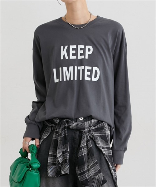 nissen(ニッセン)の「ロング丈長袖ロゴTシャツ(Tシャツ/カットソー・レディース・オートミール/チャコール/グリーン/ブラウン/ブラック・M/L)」の3枚目の写真