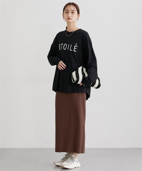 nissen(ニッセン)の「ロング丈長袖ロゴTシャツ(Tシャツ/カットソー・レディース・オートミール/チャコール/グリーン/ブラウン/ブラック・M/L)」の22枚目の写真