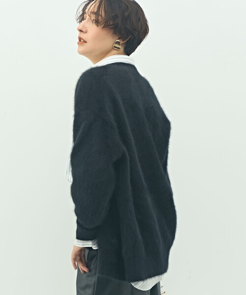 NOLLEY’S Sophi（ノーリーズソフィ）の「カシミヤ混ヘアリーVネックカーディガン（カーディガン/ボレロ・レディース・オフホワイト/サックスブルー/ベビーピンク/ブラック・38）」の20枚目の写真