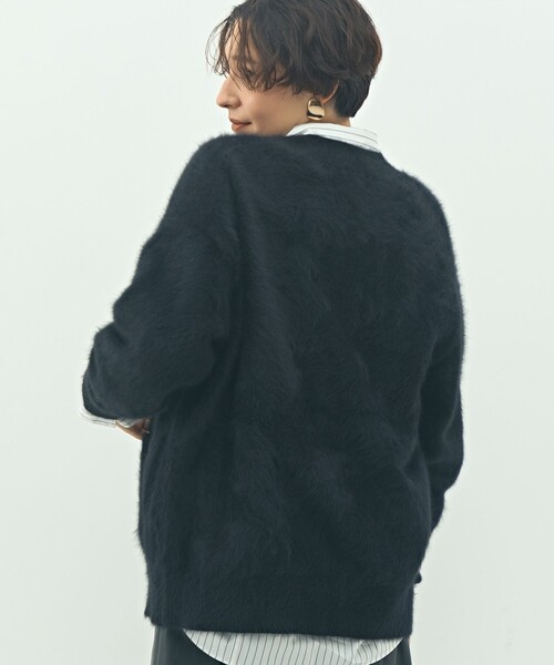 NOLLEY’S Sophi（ノーリーズソフィ）の「カシミヤ混ヘアリーVネックカーディガン（カーディガン/ボレロ・レディース・オフホワイト/サックスブルー/ベビーピンク/ブラック・38）」の19枚目の写真