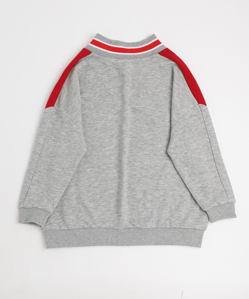 URBAN CHERRY(アーバンチェリー)の「【U.TRACK/ユードットトラック】オーバーサイズVネックロゴトップス(スウェット・キッズ・グレー/ネイビー・110cm/120cm/130cm/150cm/140cm)」の21枚目の写真