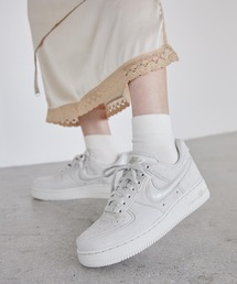 NIKE（ナイキ）の「ナイキ エア フォース 1 '07 ウィメンズシューズ   Nike Air Force 1 '07 Women's Shoes HV4406-001 Light Bone（スニーカー）」