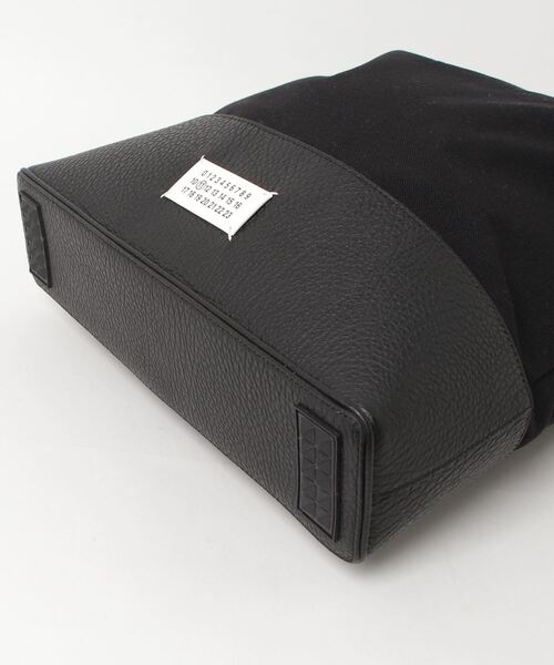 Maison Margiela（メゾンマルジェラ）の「Maison Margiela / メゾン マルジェラ：5AC HOBO MEDIUM：SB1WG0043-P4348[RIP]（ショルダーバッグ・メンズ・ブラック・FREE）」の3枚目の写真