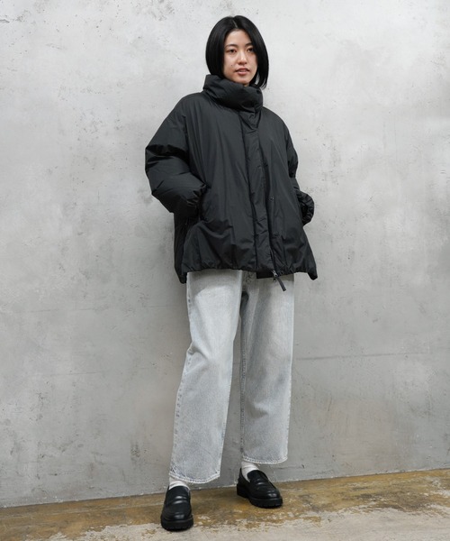 NANGA(ナンガ)の「NANGA / ナンガ STAND COLLAR DOWN JACKET W (WOMEN) スタンドカラー ダウンジャケット (ウィメンズ)(ダウンジャケット/コート・レディース・ベージュ/スモークピンク/ブラック/アイボリー・WS/MEDIUM)」の8枚目の写真