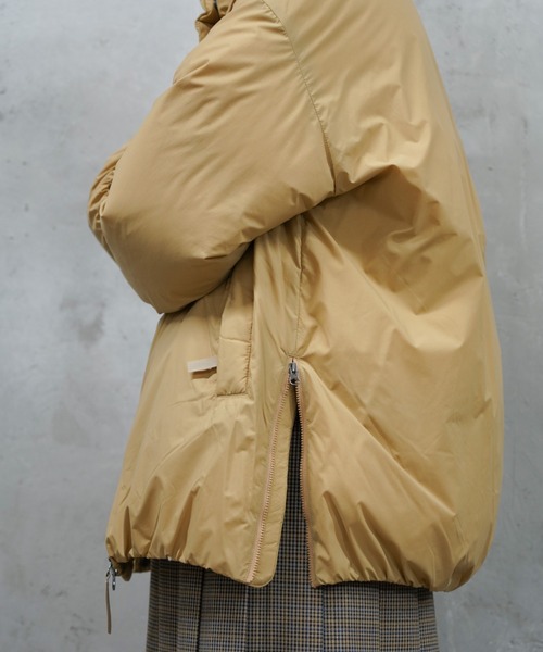 NANGA(ナンガ)の「NANGA / ナンガ STAND COLLAR DOWN JACKET W (WOMEN) スタンドカラー ダウンジャケット (ウィメンズ)(ダウンジャケット/コート・レディース・ベージュ/スモークピンク/ブラック/アイボリー・WS/MEDIUM)」の10枚目の写真