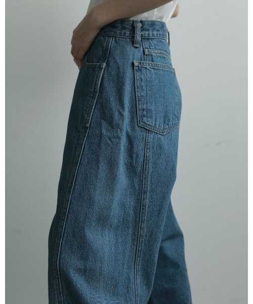 anuke（アンヌーク）の「anuke Panel Loose Denim（デニムパンツ・レディース・ブルー・36/38）」の6枚目の写真