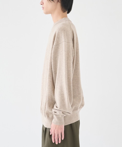 crepuscule(クレプスキュール)の「【crepuscule/クレプスキュール】Moc Neck P/O(ニット/セーター・メンズ・ダークグレー/ベージュ/オレンジ・1/2)」の11枚目の写真