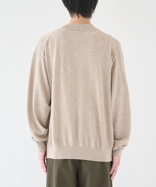 crepuscule(クレプスキュール)の「【crepuscule/クレプスキュール】Moc Neck P/O(ニット/セーター・メンズ・ダークグレー/ベージュ/オレンジ・1/2)」の12枚目の写真