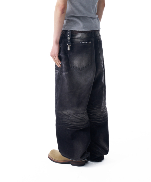 AAKAM（アーカム）の「VTG エンボ ウォッシュド デニムパンツ (ブラック)（デニムパンツ・レディース・その他・2/1）」の9枚目の写真