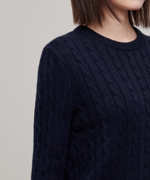 MUSINSA STANDARD WOMAN（ムシンサスタンダードウーマン）の「ウィメンズアンゴラブレンドケーブルクルーネックニット[ネイビー]（ニット/セーター・レディース・その他・SMALL/MEDIUM/X-SMALL/LARGE）」の5枚目の写真