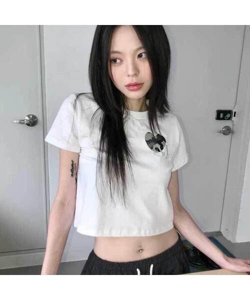 MUCENT(ムセント)の「カブ ハート カモ スモールロゴ 半袖Tシャツ 男女共用 (2カラー)(Tシャツ/カットソー・レディース・ホワイト/ブラック・MEDIUM/LARGE/SHORT)」の1枚目の写真