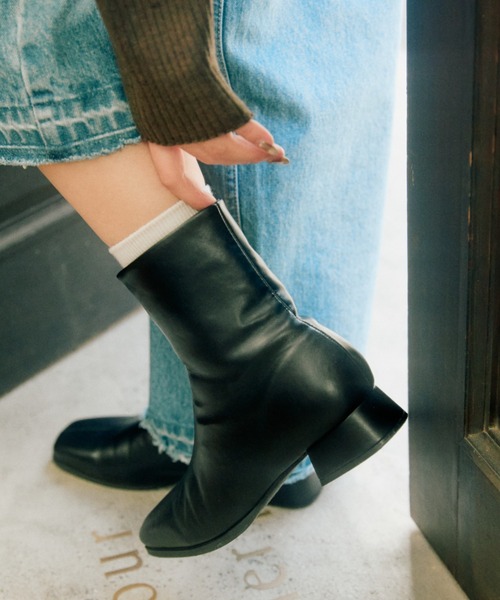 CIAOPANIC TYPY(チャオパニックティピー)の「【履き心地抜群!】ストレッチスクエアブーツ(ブーツ・レディース・ブラウン/ブラック・SMALL/MEDIUM/LARGE)」の2枚目の写真
