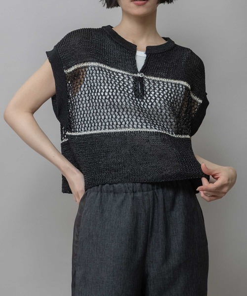 Munich(ミューニック)の「リブ編み×スカシ編みニットジレ(ニット/セーター・レディース・グレー/ブラック・FREE)」の1枚目の写真