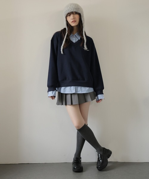 Ulysses（ユリシス）の「シャツドッキング裏起毛トレーナー（スウェット・レディース・ブラック/グレー/モカ・F）」の6枚目の写真