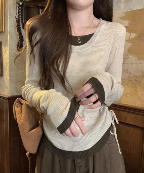 Ritzy(リッツィー)の「フェイクレイヤード配色 サイドシャーリング Uネックニット(ニット/セーター・レディース・ベージュ/モカ/グレー・FREE)」の16枚目の写真