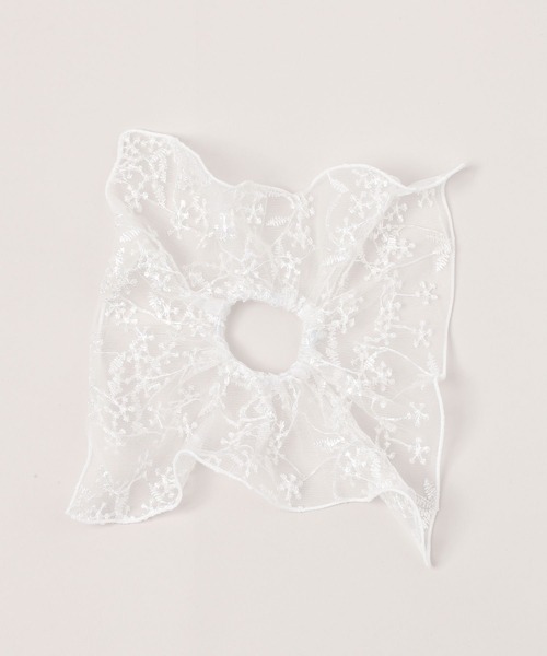 studio CLIP(スタディオクリップ)の「レースシュシュ(シュシュ・レディース・ホワイト/ブラック・FREE)」の2枚目の写真