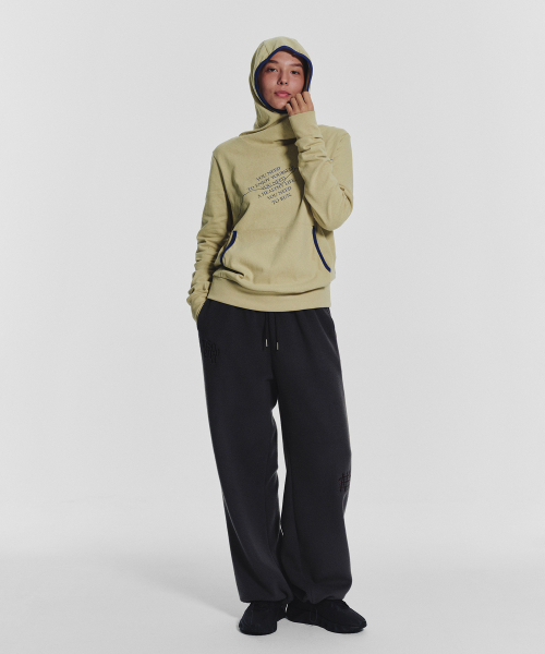MENASOO(ミナス)の「MNS Track Binding High Neck Hoodie_Olive(パーカー・レディース・オリーブ・2/1)」の10枚目の写真