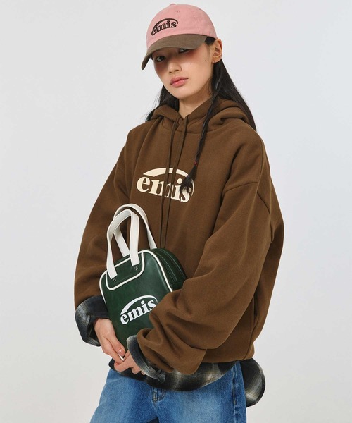 EMIS(イミス)の「LOGO HOODIE(スウェット・レディース・ブラック/ブラウン/ピンク/レッド・M/S)」の2枚目の写真