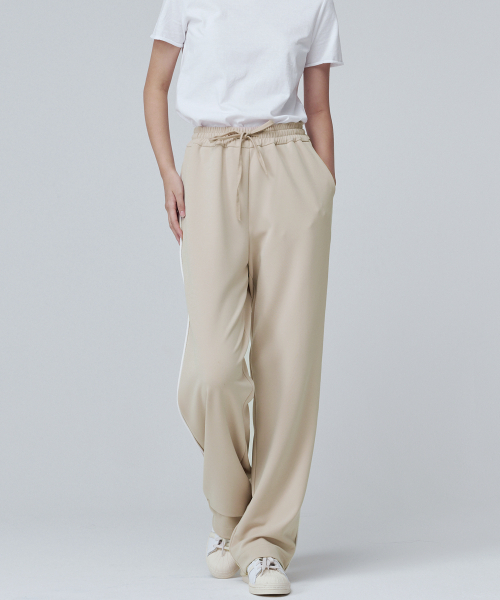 MALOUPE(マロップ)の「2151 リラックスドバンディングワイドパンツ(ベージュ)(その他パンツ・レディース・ベージュ・SMALL/MEDIUM)」の5枚目の写真