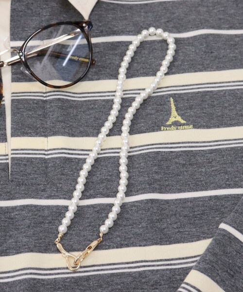 fredy emue(フレディエミュ)の「フロントメタルフックパールネックレス(ネックレス・レディース・シルバー/ゴールド・FREE)」の4枚目の写真