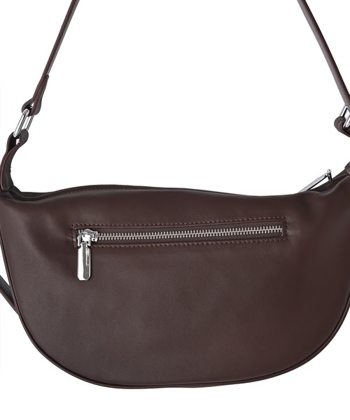 STYLE DELI（スタイルデリ）の「【DELI by】本革しなやかレザーワンショルダーバッグ（ショルダーバッグ・レディース・ブラウン/ブラック・FREE）」の17枚目の写真