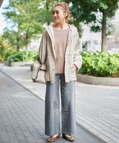 Spick & Span（スピックアンドスパン）の「撥水ツイルフーディーブルゾン（その他アウター・レディース・ブラック/ベージュ系その他/ホワイト系その他・38/36/34）」の5枚目の写真