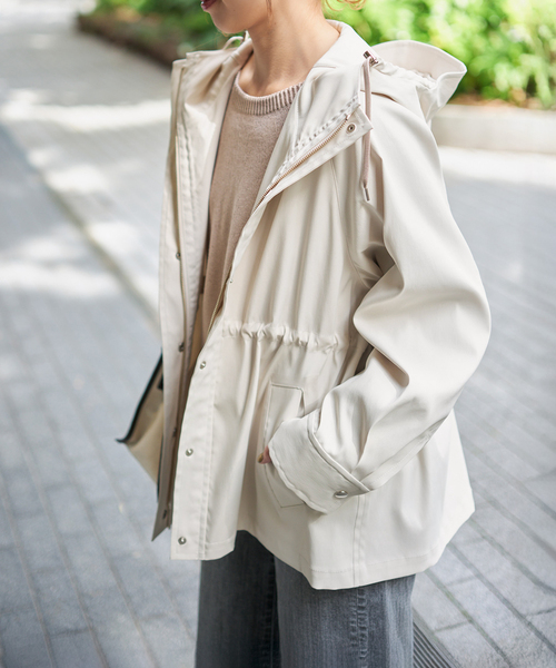 Spick & Span（スピックアンドスパン）の「撥水ツイルフーディーブルゾン（その他アウター・レディース・ブラック/ベージュ系その他/ホワイト系その他・38/36/34）」の16枚目の写真