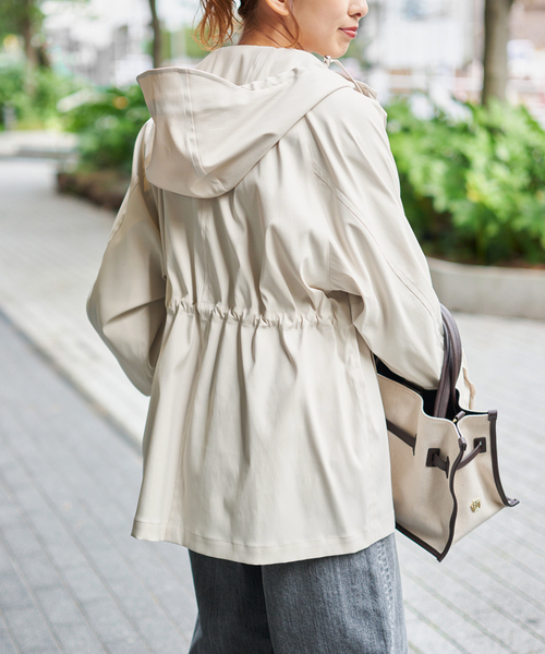 Spick & Span（スピックアンドスパン）の「撥水ツイルフーディーブルゾン（その他アウター・レディース・ブラック/ベージュ系その他/ホワイト系その他・38/36/34）」の21枚目の写真