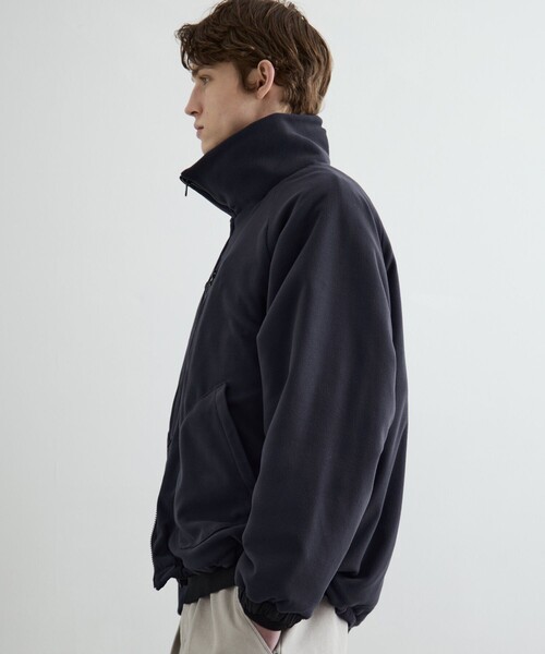 PUBLIC TOKYO（パブリックトウキョウ）の「リバーシブルナイロンフリーススタンドブルゾン（ブルゾン・メンズ・ブラック/ブルー・2/1）」の17枚目の写真