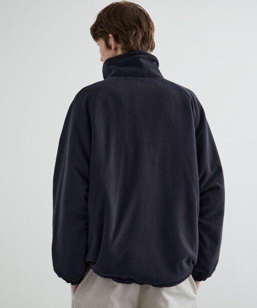 PUBLIC TOKYO（パブリックトウキョウ）の「リバーシブルナイロンフリーススタンドブルゾン（ブルゾン・メンズ・ブラック/ブルー・2/1）」の18枚目の写真