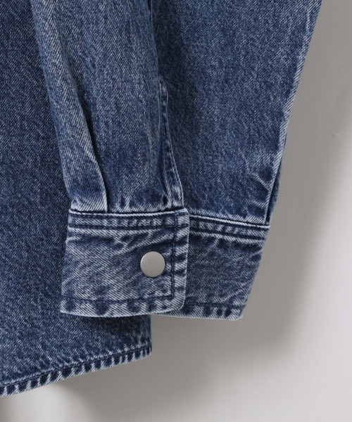 LEPSIM（レプシィム）の「刺繍BIGデニムシャツ　629846（シャツ/ブラウス・レディース・ライトベージュ/ブルー/ライトブルー/ダークカーキ/ピンク・FREE）」の15枚目の写真