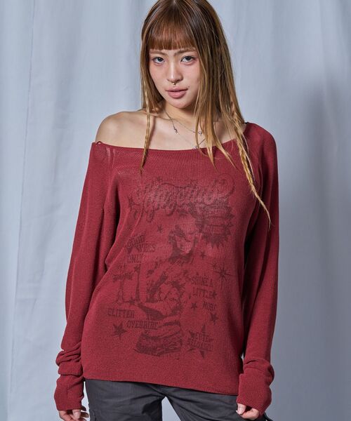 SEQUENZ（シークエンズ）の「【sqnz（エスキュンズ）】sqnz rock sheer knit / レディース ワンショルダー ニット クルーネック 長袖 プリント シアー（ニット/セーター・レディース・レッド/グレイッシュベージュ/ブラック・MEDIUM/SMALL）」の14枚目の写真