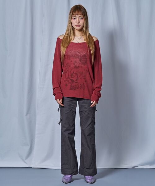 SEQUENZ（シークエンズ）の「【sqnz（エスキュンズ）】sqnz rock sheer knit / レディース ワンショルダー ニット クルーネック 長袖 プリント シアー（ニット/セーター・レディース・レッド/グレイッシュベージュ/ブラック・MEDIUM/SMALL）」の20枚目の写真