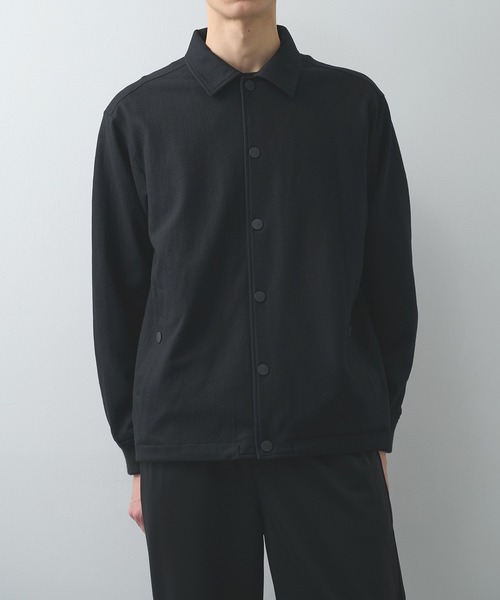 WHITE MOUNTAINEERING（ホワイトマウンテニアリング）の「【White Mountaineering / ホワイトマウンテニアリング】別注 WOOL COACH JACKET（シャツ/ブラウス・メンズ・ブラック/ダークグレー・1/0/2）」の2枚目の写真