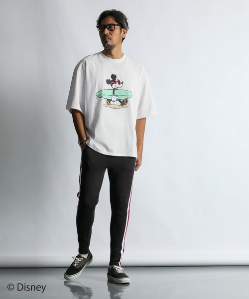 The DUFFER of ST.GEORGE（ザダファーオブセントジョージ）の「【WEB限定アイテム】SIDE LINE SLIM PANTS：ダンボールニット サイドライン スリムパンツ（スウェットパンツ・メンズ・グレー/ブラック/ベージュ・X-LARGE/LARGE/MEDIUM/SMALL）」の5枚目の写真