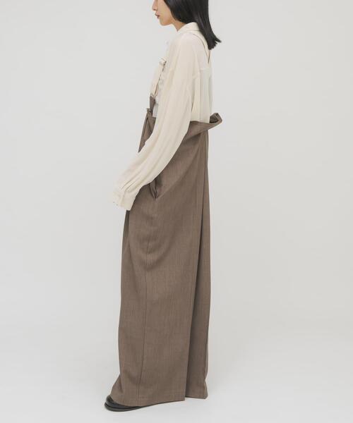 KBF（ケイビーエフ）の「BACKタックサスペンダーパンツ（その他パンツ・レディース・ブラック/ブラウン系その他・ONE）」の4枚目の写真