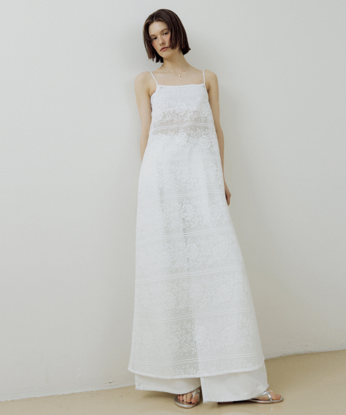 LUCIR ZU(ルシールズ)の「Puree Lace Sleeveless One-piece (white)(ワンピース・レディース・その他・FREE)」の2枚目の写真