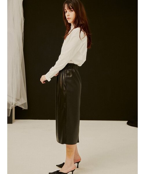 Sorry,Too Much Love(ソーリートゥーマッチラブ)の「Sporty Leather Midi Skirt_Black(スカート・レディース・その他・FREE)」の2枚目の写真