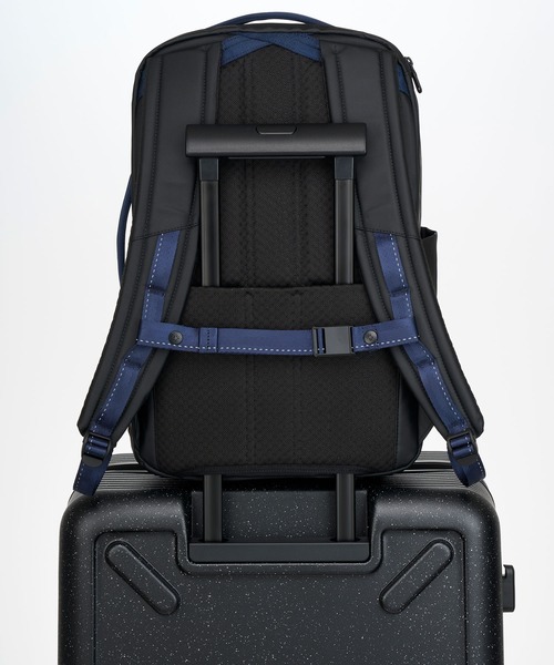 Samsonite（サムソナイト）の「サムソナイトレッド Z-ZIP バックパック M（バックパック/リュック・メンズ・ブラック/ブラック×ブルー・ONE SIZE）」の18枚目の写真