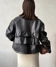 Thevon（ゼボン）の「バックフリルWジップ合皮ジャケット（ブルゾン）」