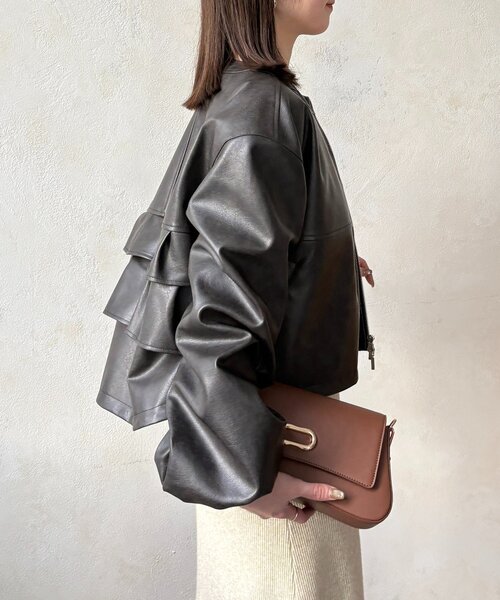 Thevon（ゼボン）の「バックフリルWジップ合皮ジャケット（ブルゾン・レディース・ブラウン/ブラック・FREE）」の5枚目の写真