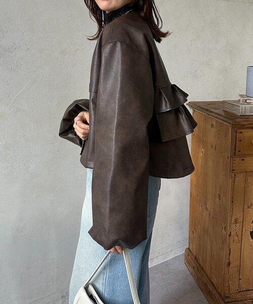 Thevon（ゼボン）の「バックフリルWジップ合皮ジャケット（ブルゾン・レディース・ブラウン/ブラック・FREE）」の9枚目の写真