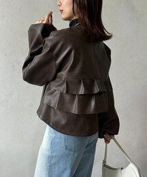 Thevon（ゼボン）の「バックフリルWジップ合皮ジャケット（ブルゾン）」
