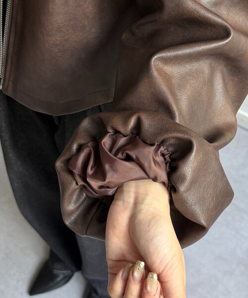 Thevon（ゼボン）の「バックフリルWジップ合皮ジャケット（ブルゾン・レディース・ブラウン/ブラック・FREE）」の20枚目の写真